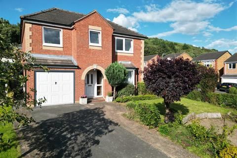 9 Arkwright Close, Darley Dale, Matlock, DE4 2TY