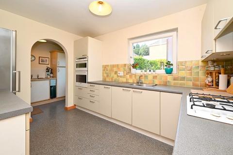 9 Arkwright Close, Darley Dale, Matlock, DE4 2TY