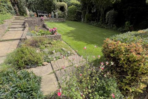 9 Arkwright Close, Darley Dale, Matlock, DE4 2TY