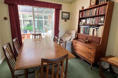 9 Arkwright Close, Darley Dale, Matlock, DE4 2TY