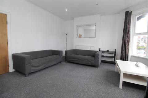 2 bedroom flat to rent, Whitchurch Road, Cardiff CF14
