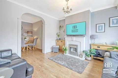 121 Linley Crescent, Romford, RM7 8RB