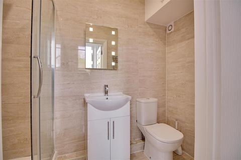 Flat L, Highdene, 10 - 12 The Ridgeway, Enfield, EN2 8QH