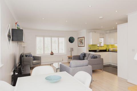 2 bedroom flat for sale, Ottways Lane, Ashtead KT21