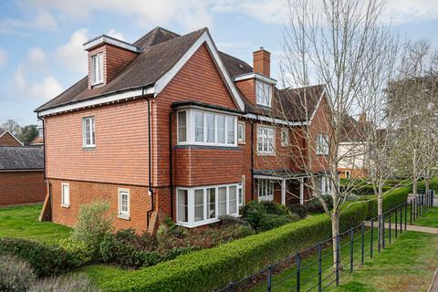 2 bedroom flat for sale, Ottways Lane, Ashtead KT21