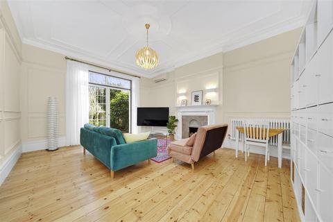 2 bedroom flat for sale, St. Gabriels Road, London NW2