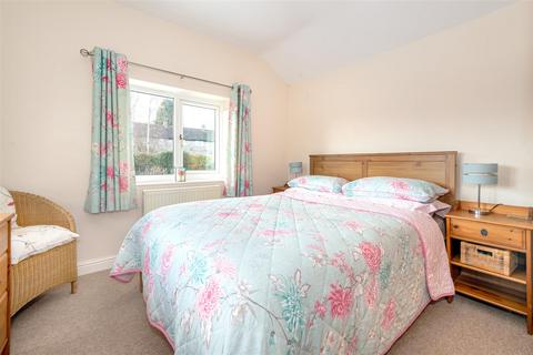 42 Burton Edge, Bakewell, DE45 1FQ