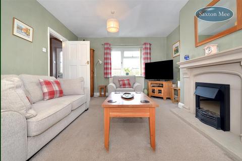 42 Burton Edge, Bakewell, DE45 1FQ