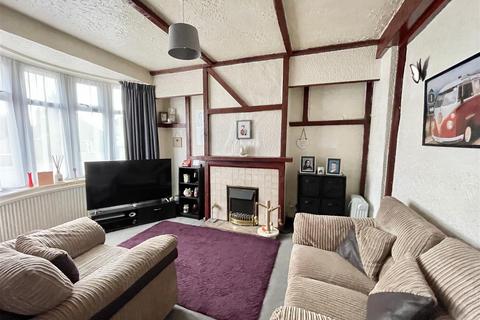 3 bedroom terraced house for sale, Burnaston Road, Aylestone LE2