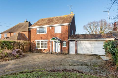 3 bedroom detached house to rent, Molehill Road, Chestfield, Whitstable