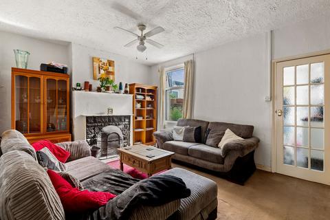 2 bedroom terraced house for sale, Fernbank Crescent, Folkestone, CT19