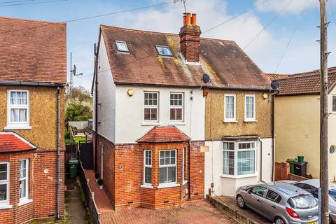 31 Copthorne Road, Leatherhead, KT22 7ED