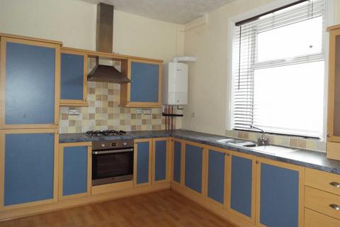 2 bedroom terraced house to rent, Holcombe Road, Greenmount BL8