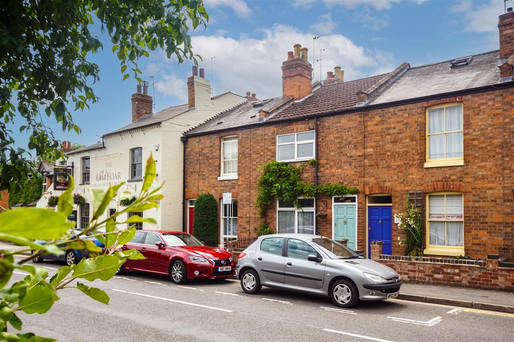 Lakin Road, Warwick 3 bed terraced house for sale £295,000