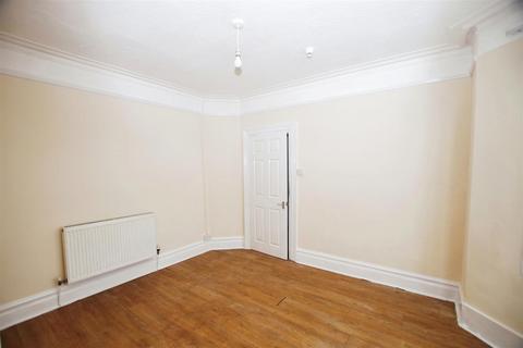 3 bedroom terraced house for sale, County Road, Swindon SN1