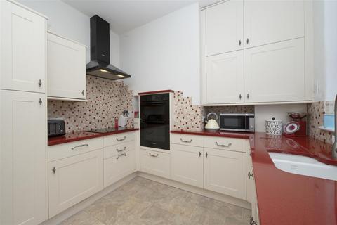 3 bedroom terraced house for sale, Church Street, Ashford-In-The-Water, Bakewell