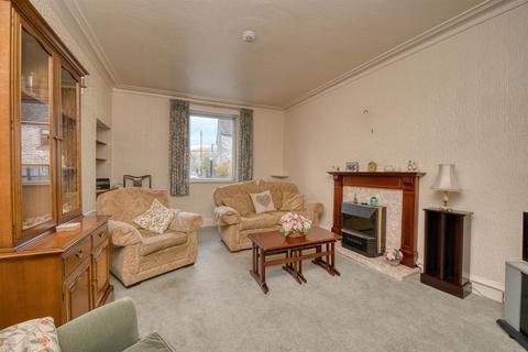 Pembroke House How Lane, Castleton, Hope Valley, S33 8WJ