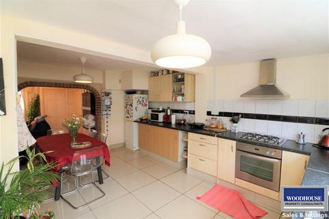 3 bedroom terraced house for sale, Franklin Avenue, Cheshunt EN7