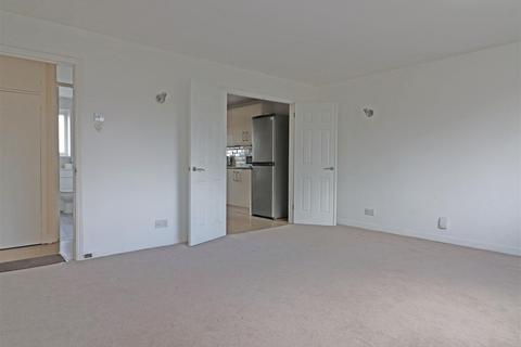 2 bedroom flat for sale, Ridgeway Road, Redhill