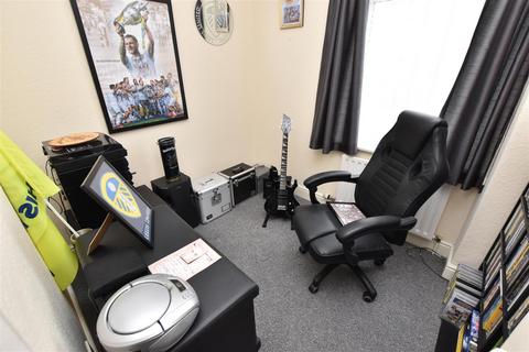 92 Columbia Road, Grimsby, DN32 8EB