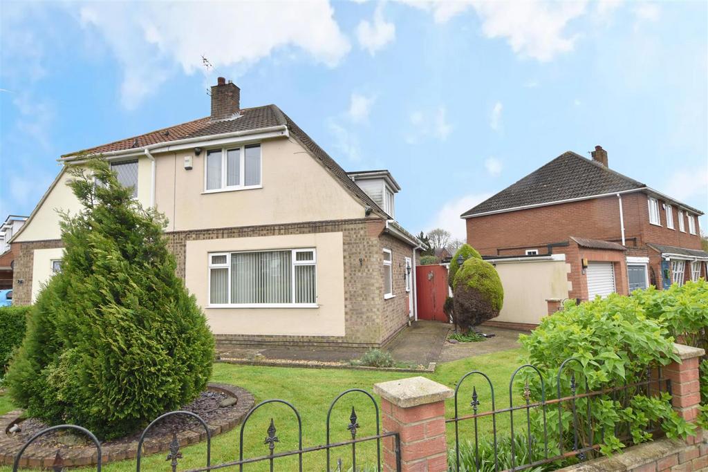 Westminster Drive, Grimsby DN34 2 bed semidetached house for sale £
