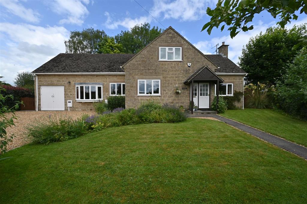 White Edge Drive, Baslow, Bakewell 4 bed detached house for sale £900,000