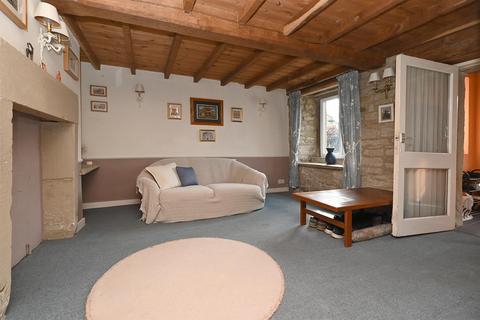 6 Burch Place, Eyam, Hope Valley, S32 5QE