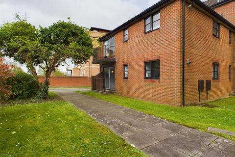 2 bedroom flat to rent, Radley House, Oxford OX2