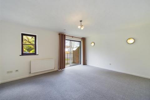 2 bedroom flat to rent, Radley House, Oxford OX2