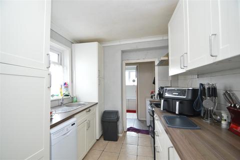 3 bedroom terraced house for sale, Heytesbury Road, Newport