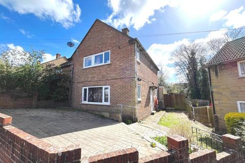 3 bedroom semi-detached house for sale, Broadsmith Avenue, East Cowes