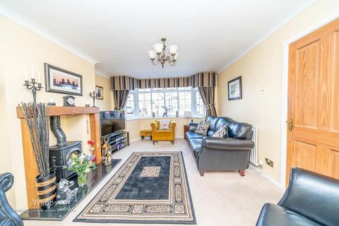 4 bedroom semi-detached house for sale, Canterbury Close, Walsall WS3