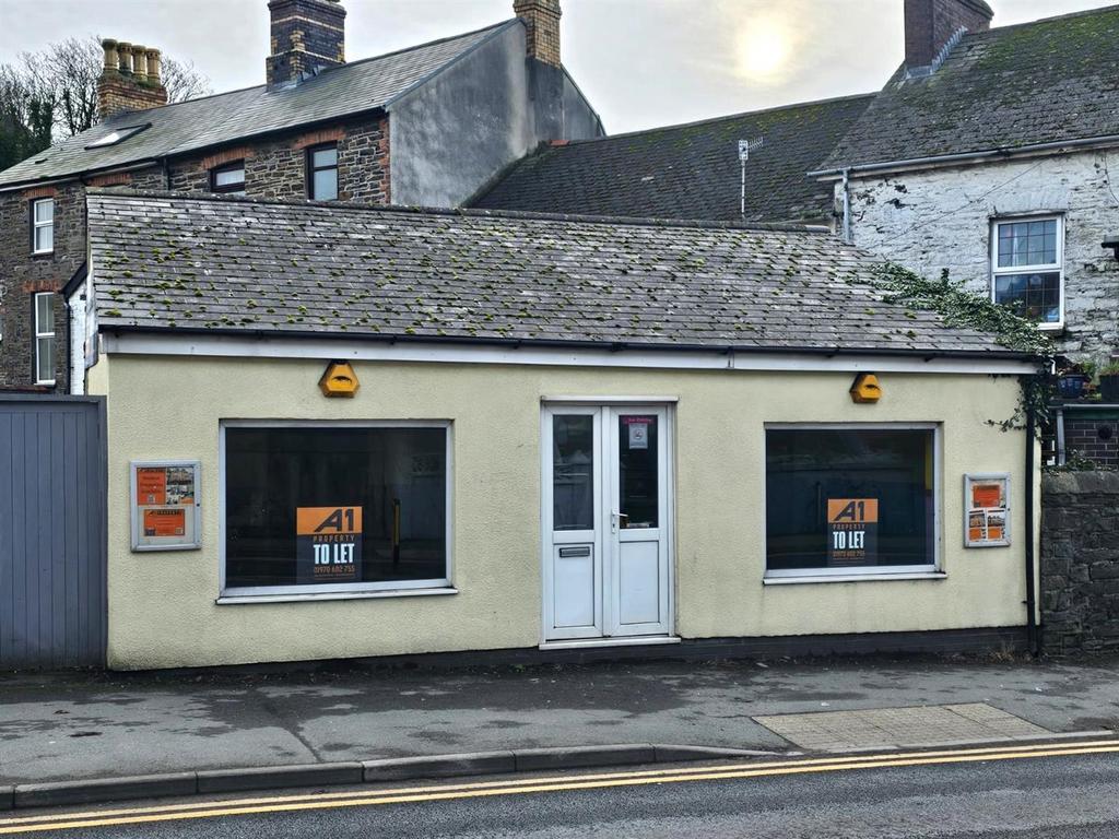 Penglais Road, Aberystwyth Property to rent £700 pcm (£162 pw)