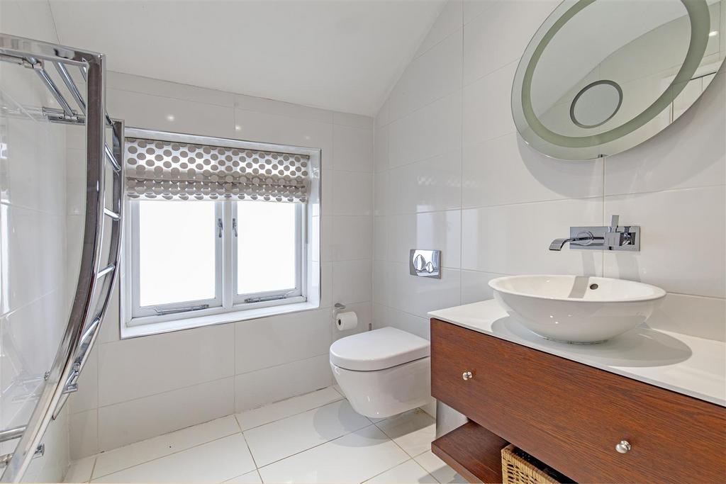 Bedroom 1 En Suite