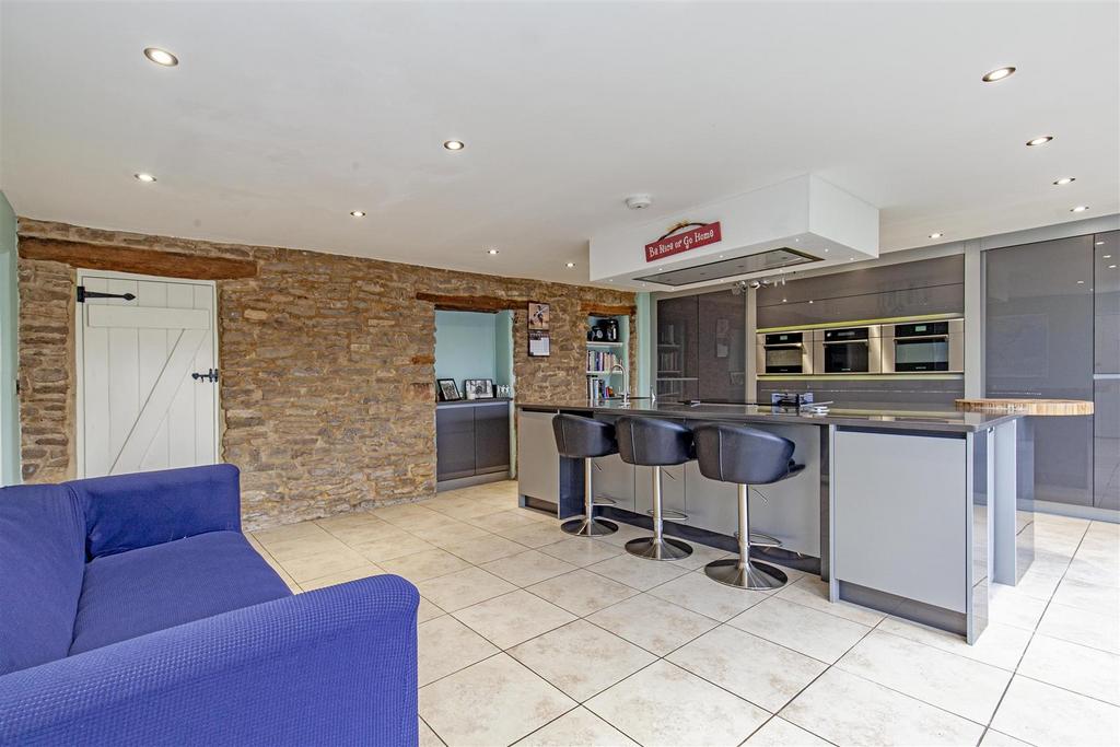 Kitchen-2