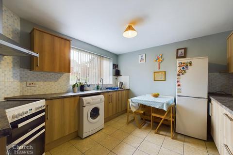 3 bedroom semi-detached house for sale, Dryden Close, Maldon