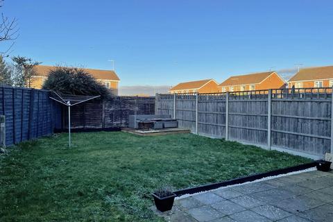 2 bedroom semi-detached house to rent, Chestnut Gardens, Stamford