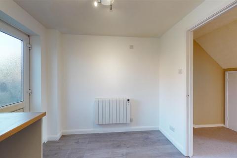 2 bedroom semi-detached house to rent, Byron Way, Stamford
