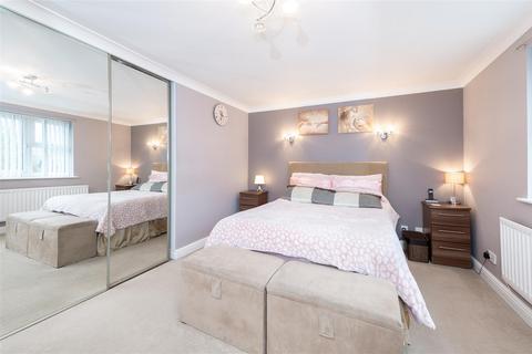 4 bedroom detached house for sale, Oak Grove, Kidderminster