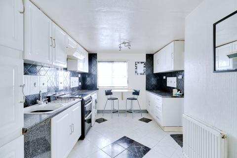 46 Foxglove Road, South Ockendon, RM15 6ET