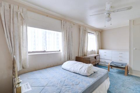 46 Foxglove Road, South Ockendon, RM15 6ET