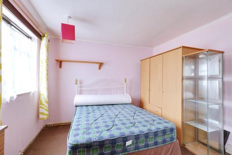 46 Foxglove Road, South Ockendon, RM15 6ET