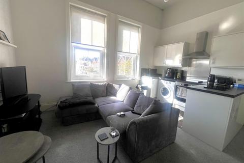 1 bedroom property for sale, Woodville Road, Bexhill-On-Sea TN39