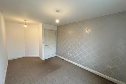 2 bedroom apartment to rent, Ashford Crescent, Ashford TW15