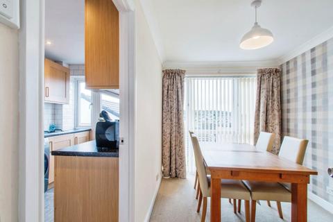 11 Cliffe Park Chase, Leeds, LS12 4XQ