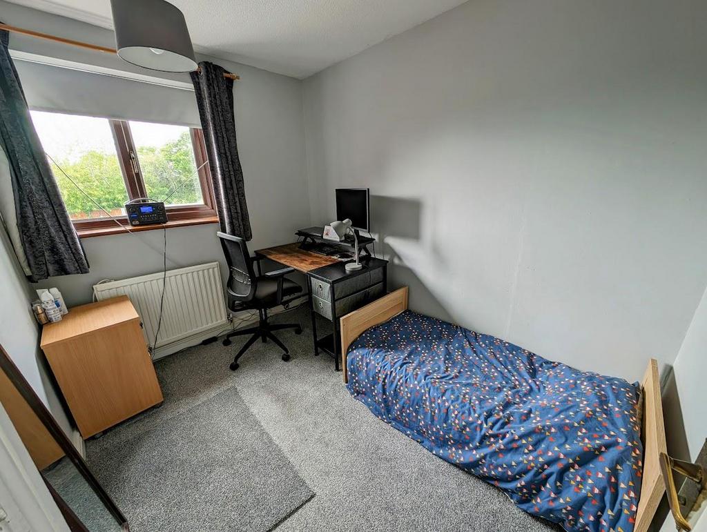 Bed 3.jpg