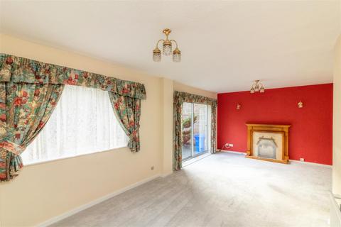 5 Five Trees Drive, Sheffield, S17 3LX