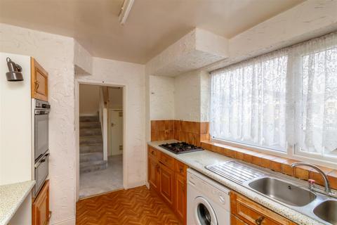 5 Five Trees Drive, Sheffield, S17 3LX