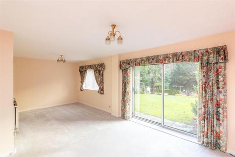 5 Five Trees Drive, Sheffield, S17 3LX