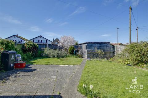 2 bedroom detached bungalow for sale, Hereford Road, Clacton-On-Sea CO15